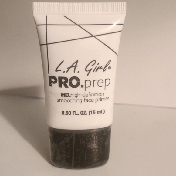 L.A. Girl Pro.prep smoothing face primer - Picture 1 of 3